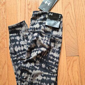 Womens NWT Under Armour size XS Fitted Printed Leggings